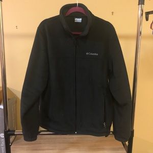 Men’s Columbia fleece jacket